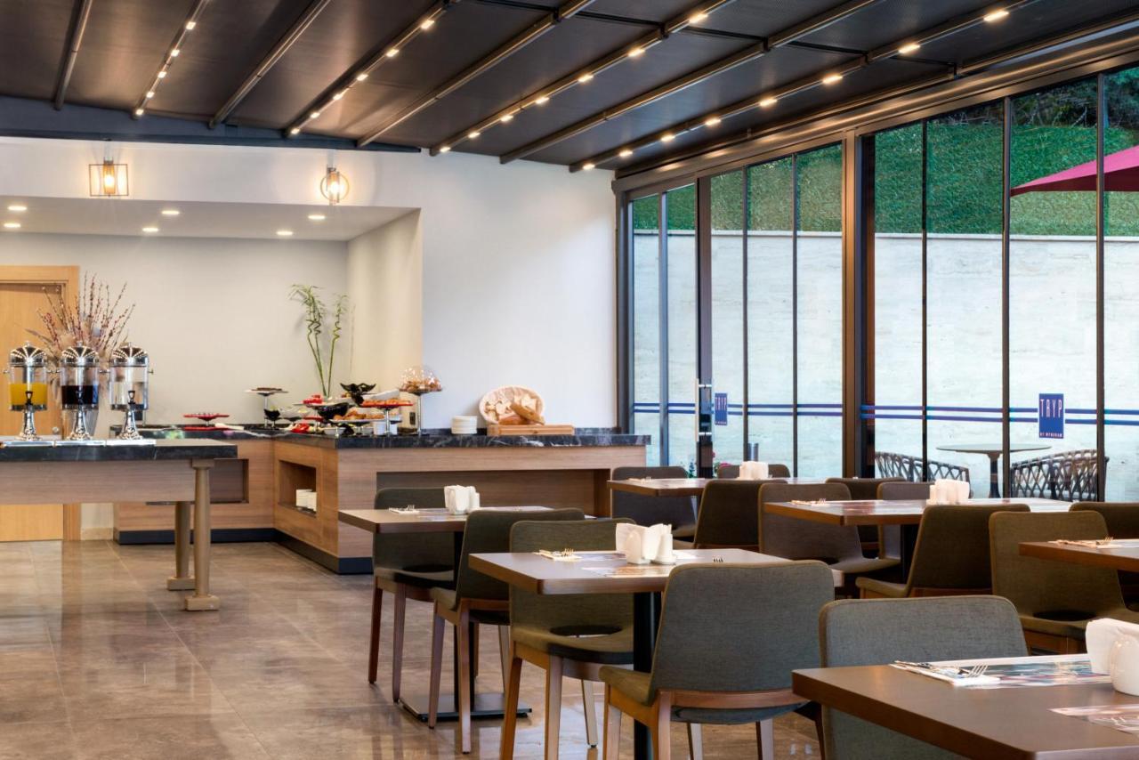 Tryp By Wyndham Istanbul Atasehir Hotel Exterior photo