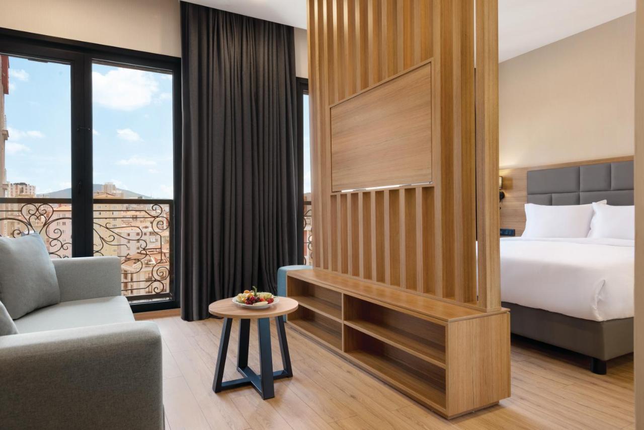 Tryp By Wyndham Istanbul Atasehir Hotel Exterior photo