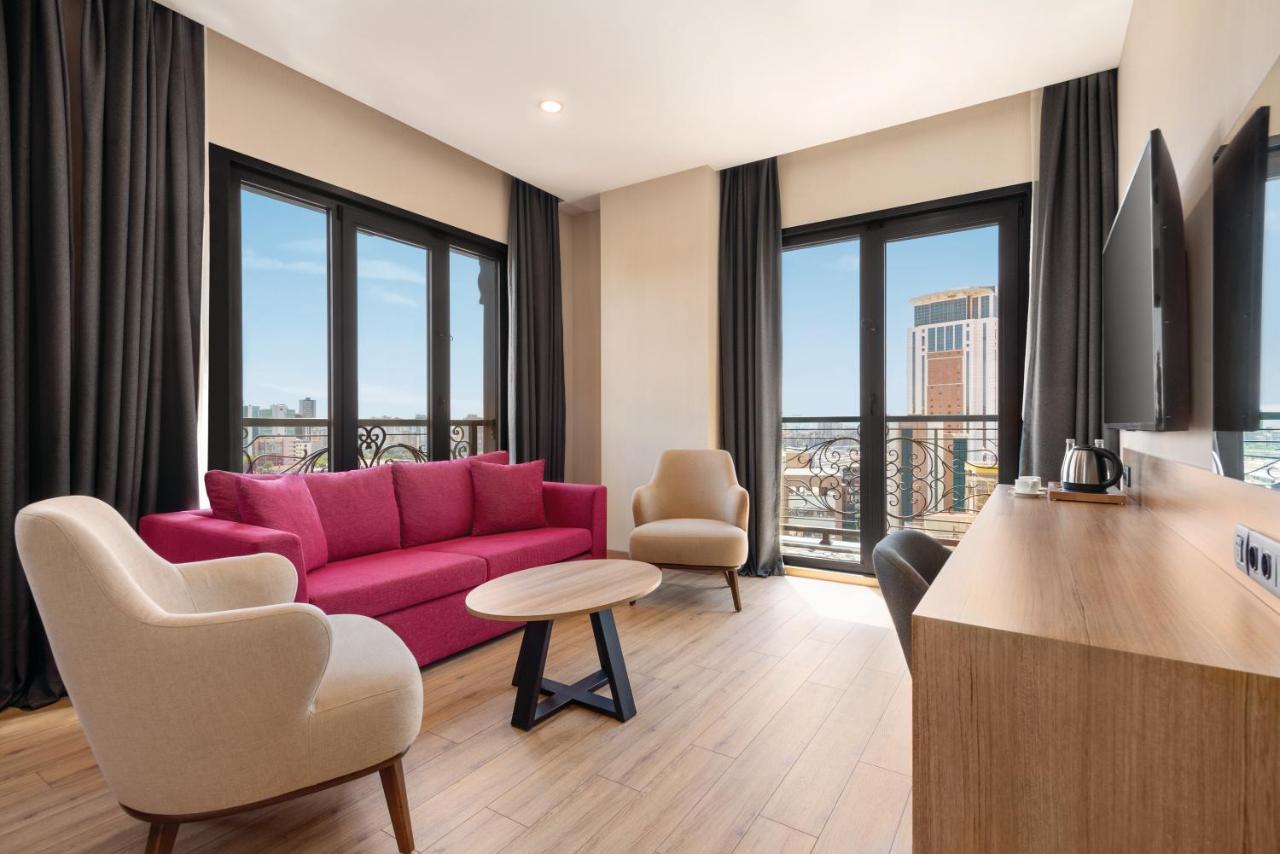 Tryp By Wyndham Istanbul Atasehir Hotel Exterior photo